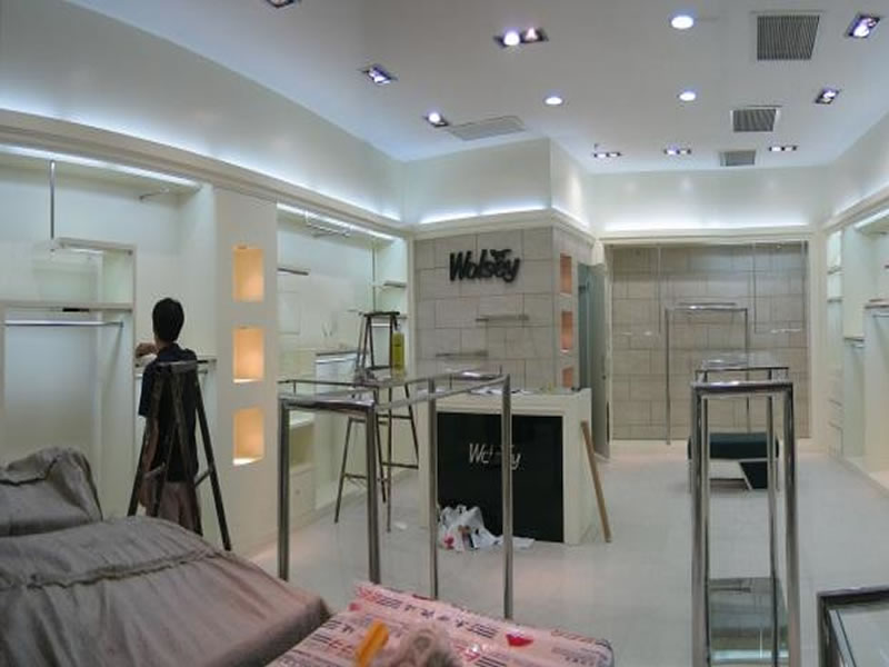 店鋪道具生產(chǎn)設(shè)計(jì)：從創(chuàng)意到落地的藝術(shù)與科學(xué)